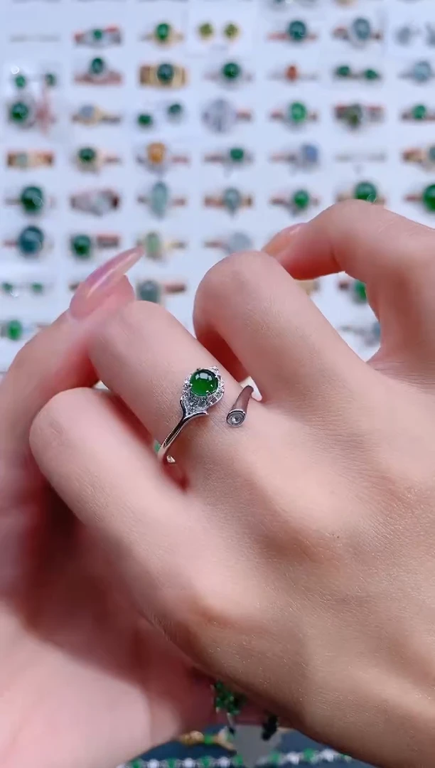 翡翠戒指银S925镶嵌天然翡翠