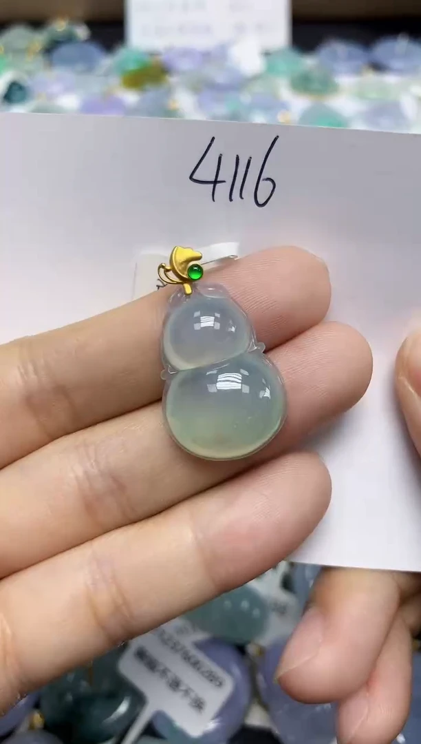 颈饰18K金镶嵌翡翠天然缅甸翡翠A货翡翠百元以上9元证书费自理