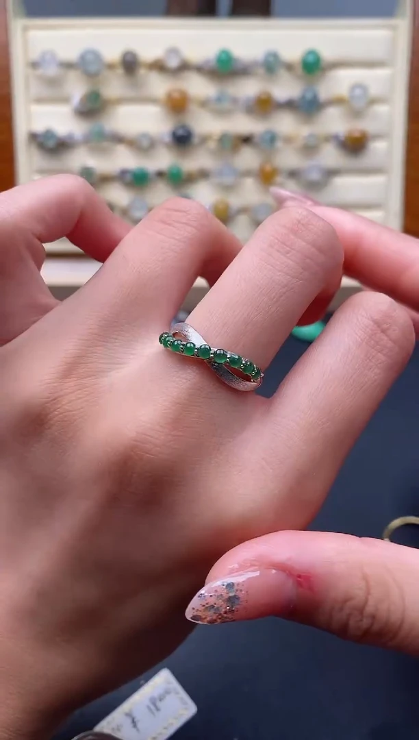 翡翠戒指银S925镶嵌天然A货翡翠777777+1