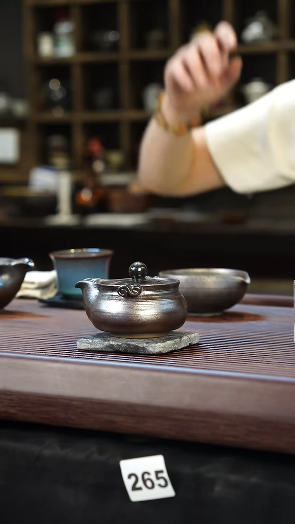 瓷片见山北野见山北野