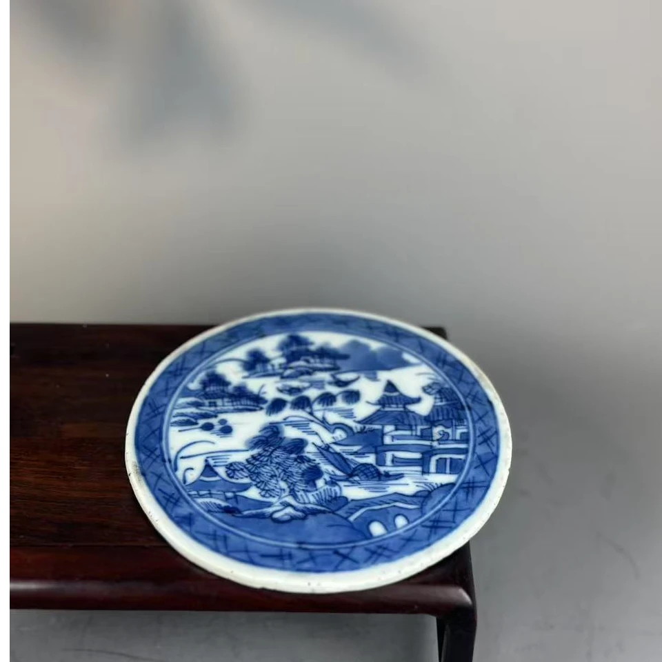 11:清晚期青花山水人物圆型瓷板