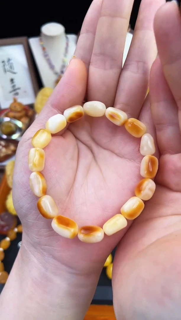 琥珀未镶嵌珠宝奇石柒月