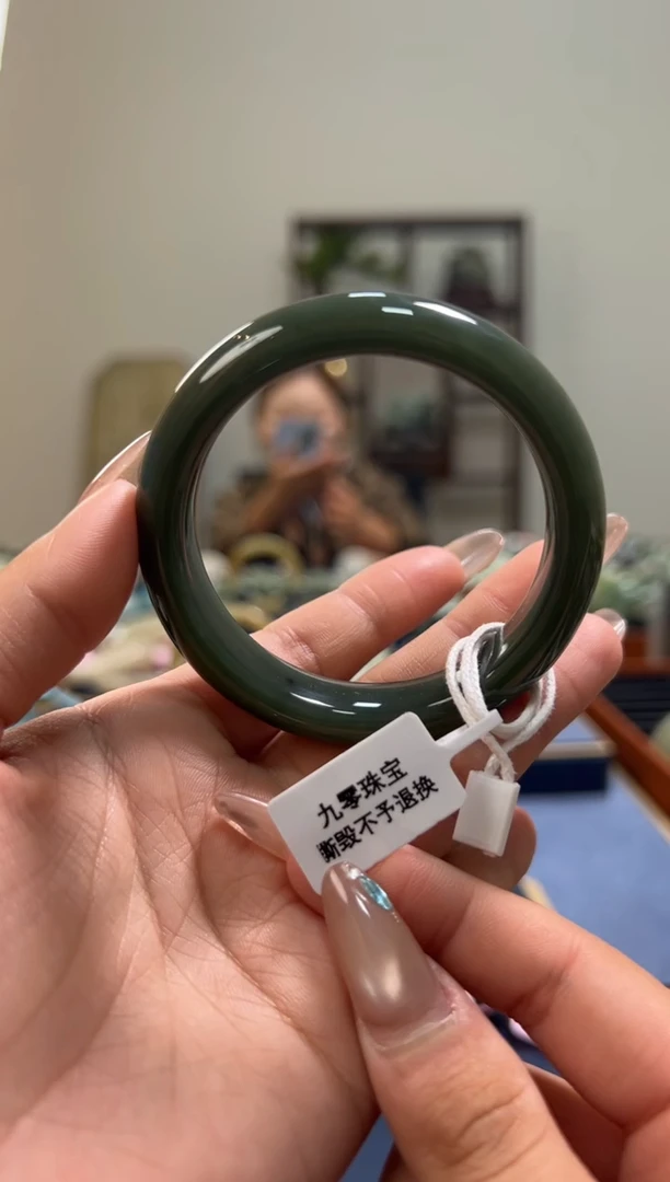 未镶嵌手镯和田玉A0034-53