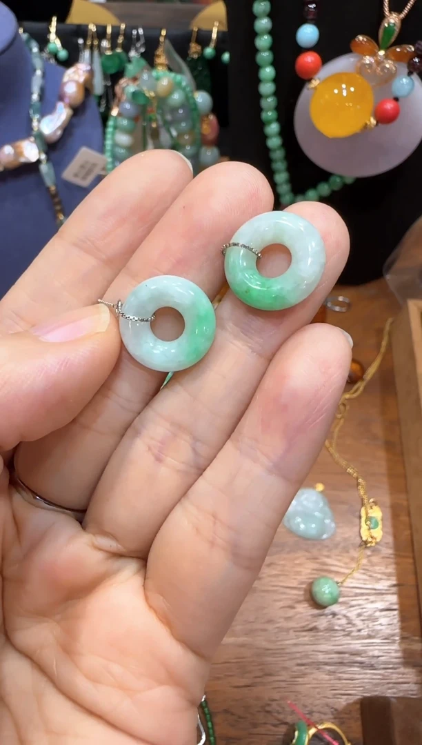 未镶嵌翡翠耳饰翡翠耳钉