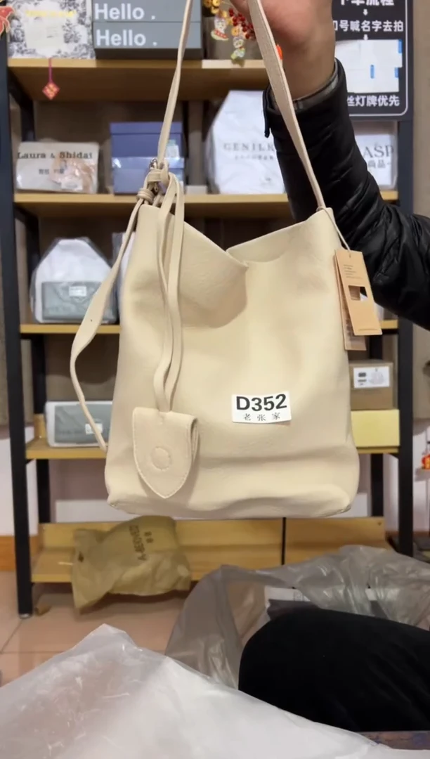 小牛剖层皮革老张家女包352