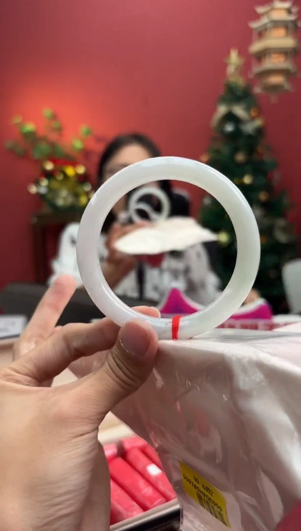 未镶嵌手镯（圆镯）翡翠翡翠手镯8