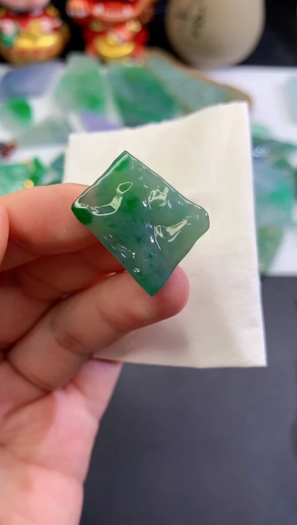 翡翠未镶嵌吊坠(不含链)4465