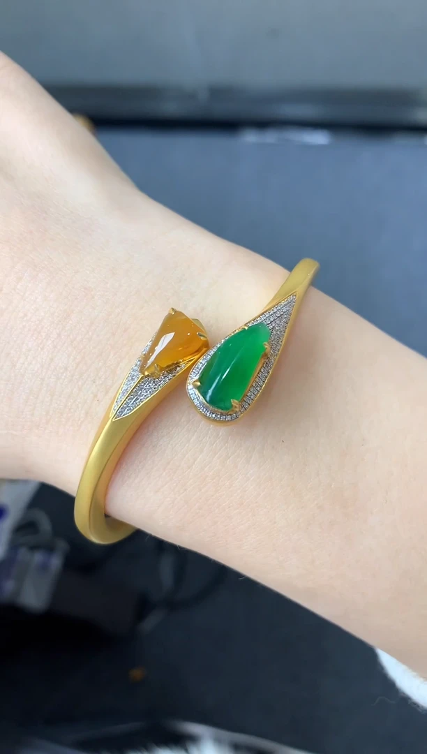 【闪购商品】翡翠手镯18K金镶嵌630-中国好珍宝