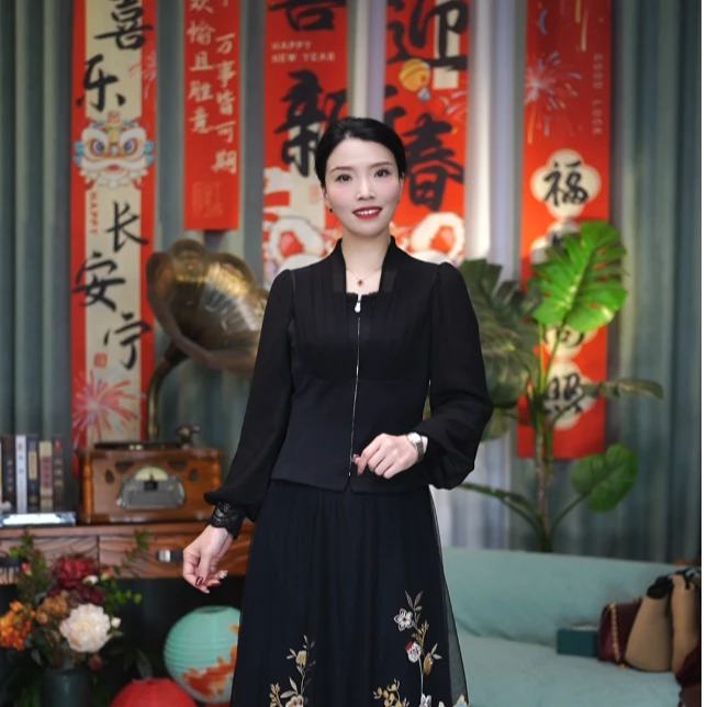SUSSI/古色25春季商场同款百搭气质古色设计师新款时尚上衣