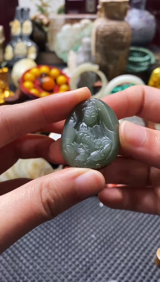 未镶嵌和田玉挂件1