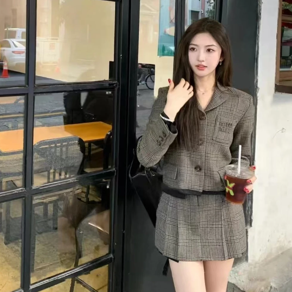 全新未使用 MIU MIU/缪缪 翻领Logo排扣长袖 棕黑/42