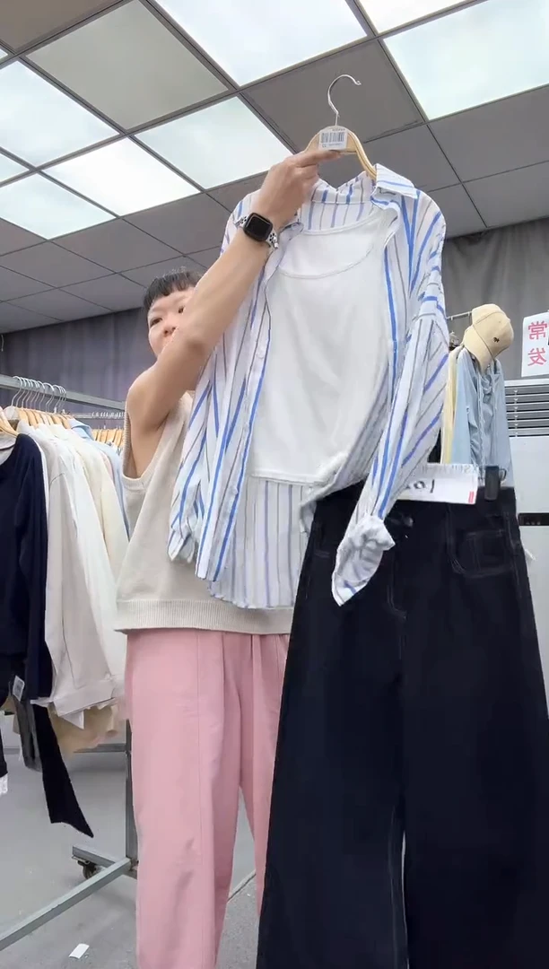 单上衣      大哥家漂亮衣服漂亮颜色