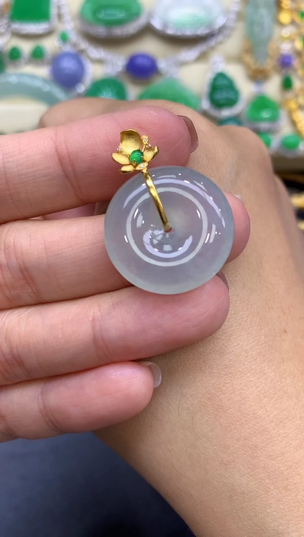 颈饰18K金镶嵌翡翠176-中国好珍宝