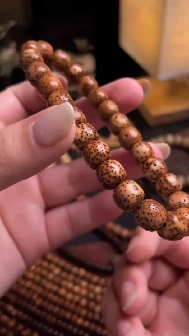 手串星月菩提精工级浅珀花皮桶珠9*8手串（B）