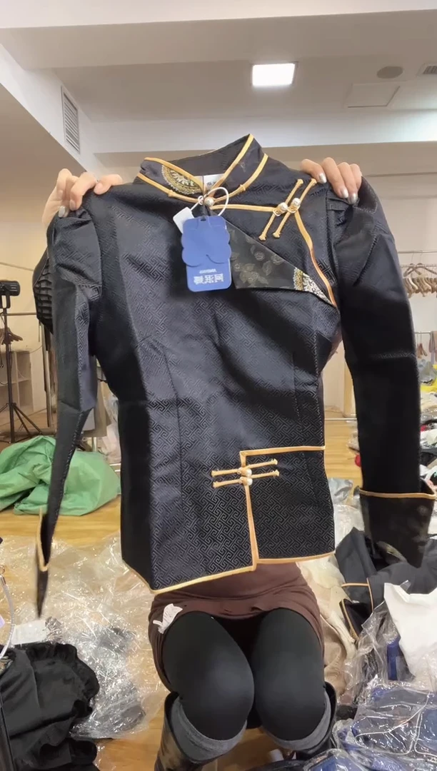 M码  外套  105斤内