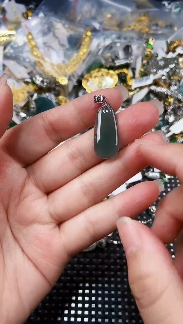 翡翠未镶嵌耳饰1111111111