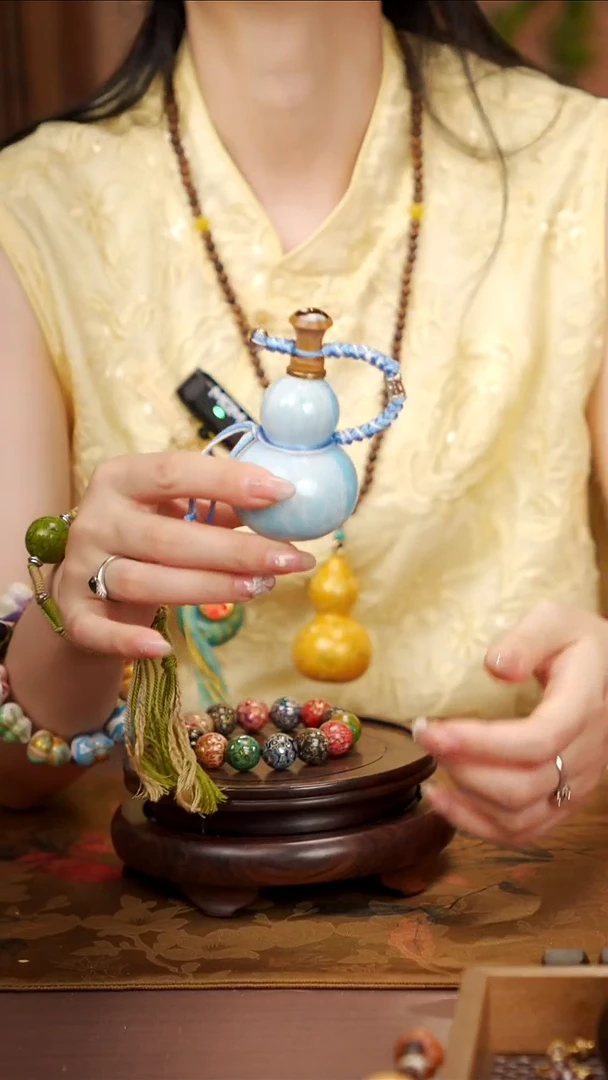 79易林大漆开口小葫芦----98
