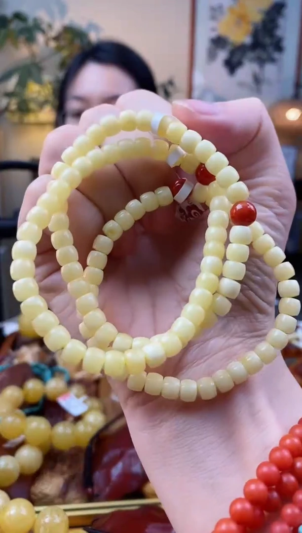 【闪购商品】琥珀手链未镶嵌手串单圈(多样性发其一）