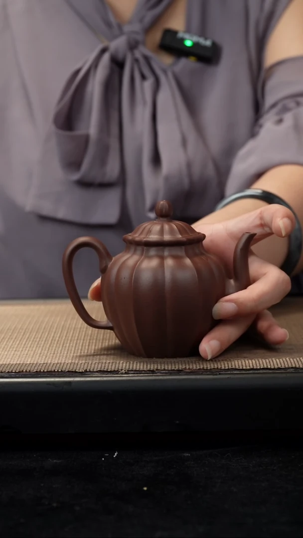 茶壶紫砂紫泥银台醉刻165CC微瑕晃盖