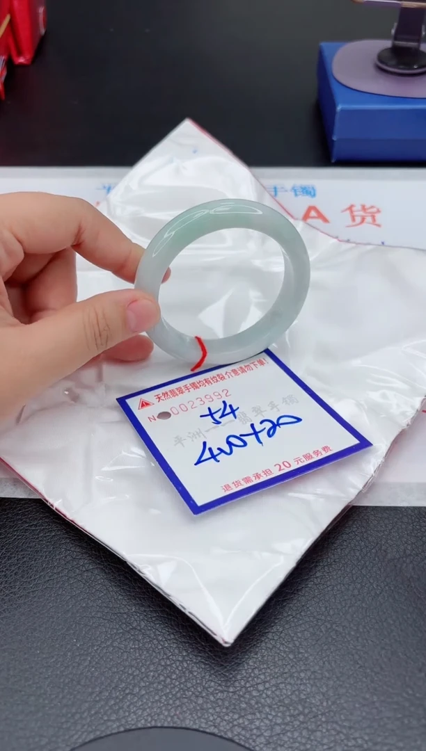 翡翠手镯未镶嵌111111111111