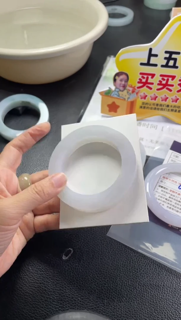 未镶嵌手镯定制翡翠是**呀定制手镯ZBZX/DZS