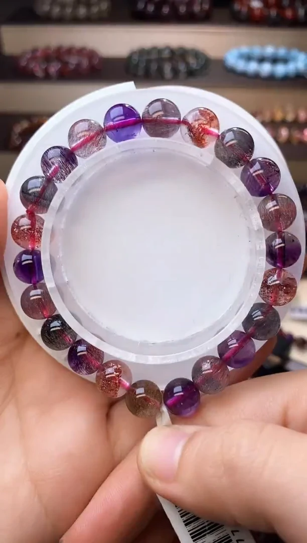 【闪购商品】水晶手链未镶嵌黑加仑超七8m+