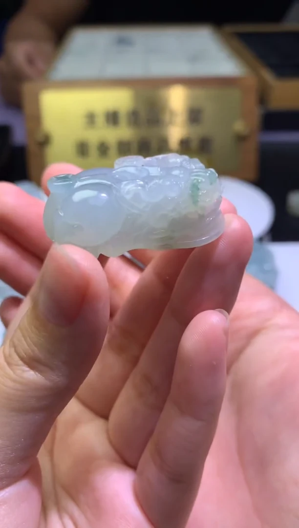 未镶嵌定制翡翠毛货