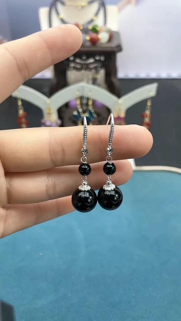 【闪购商品】黑色碧玺耳饰银S925镶嵌黑美女耳钩