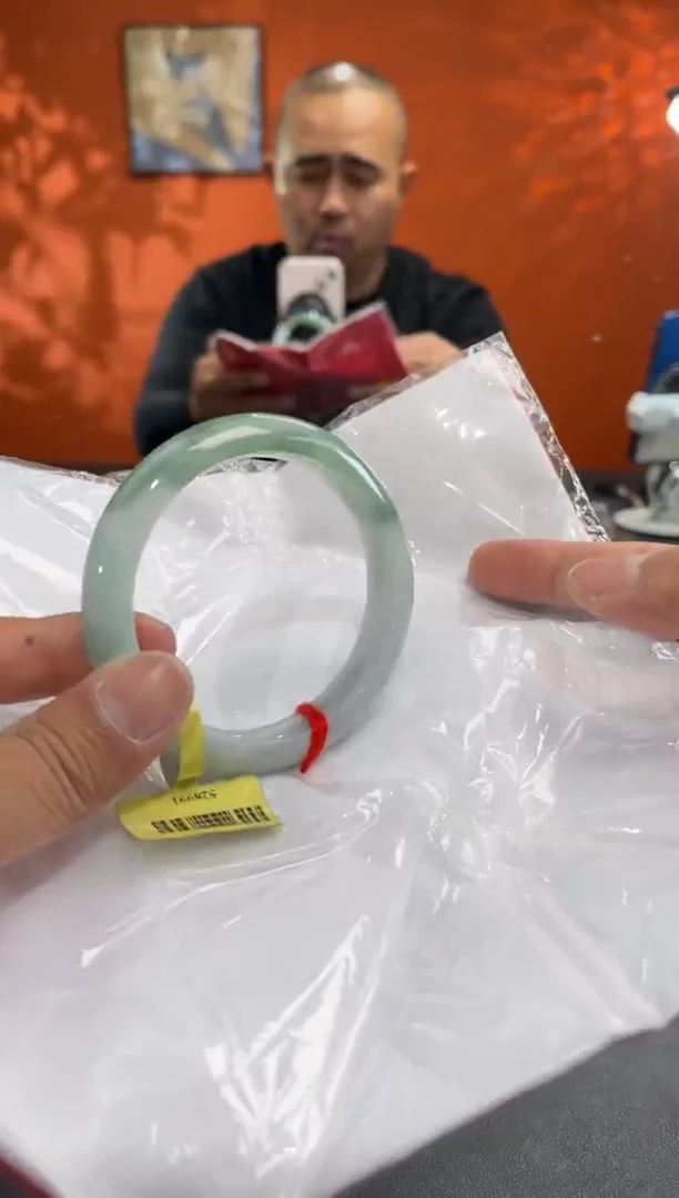 未镶嵌手镯翡翠16