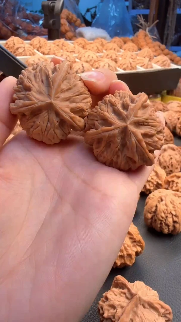把件文玩核桃40文山三棱