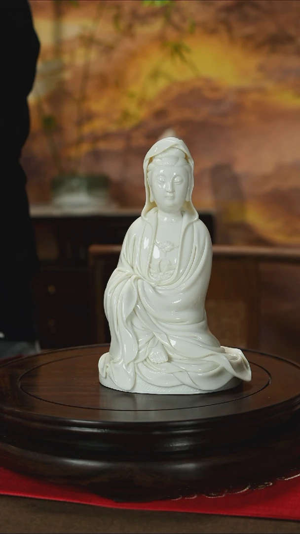 摆件瓷l****。陈明良白瓷作品