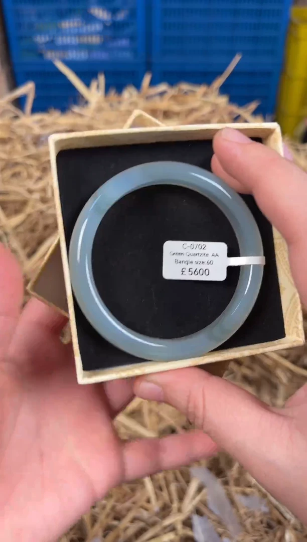 未镶嵌手镯石英质玉C0702