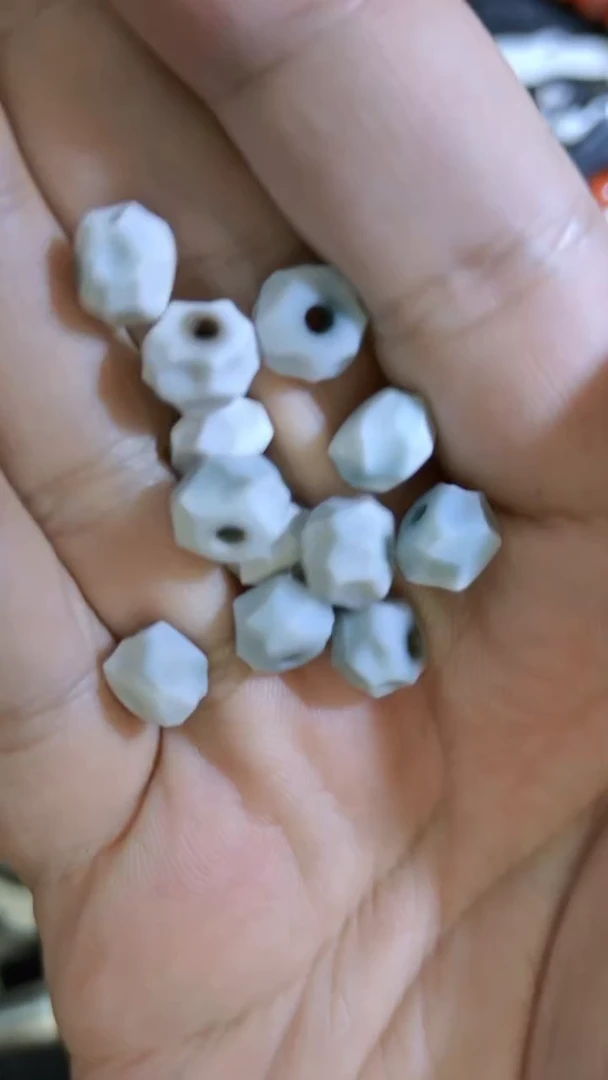 玛瑙/玉髓颈饰未镶嵌7珠无相多样性发货发其一