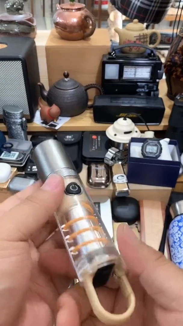 瓷片闪购商品  如图所示