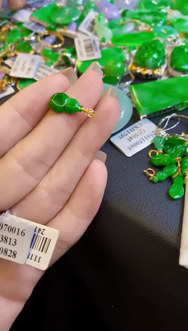 【闪购商品】定制翡翠18K金镶嵌葫芦