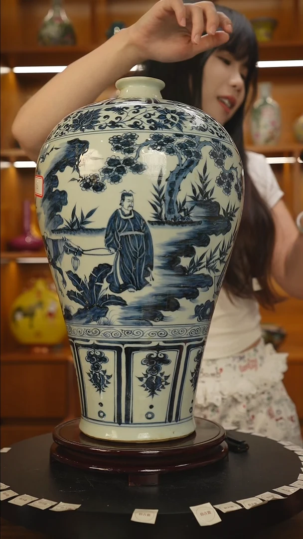 其他亳**王青花人物故事梅瓶一只