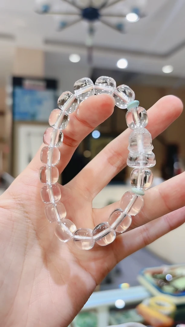 【闪购商品】水晶手串未镶嵌无相佛老型白水晶手串