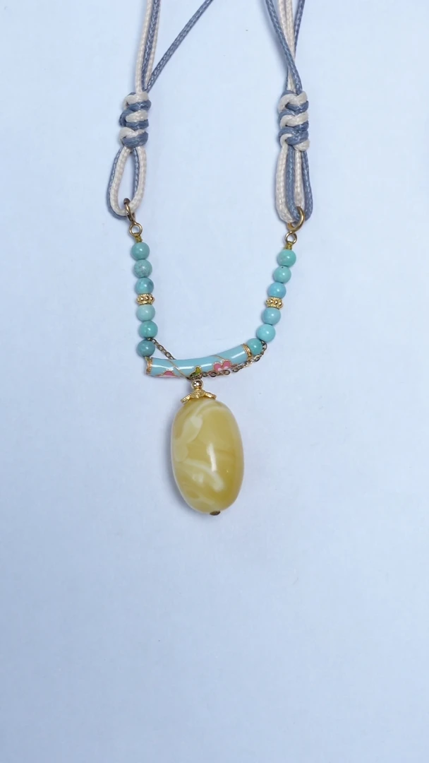 琥珀颈饰未镶嵌金白枣珠绿松项链