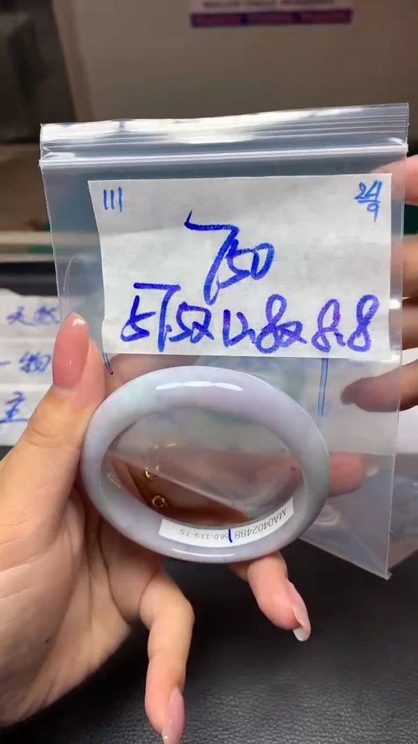 未镶嵌定制翡翠111翡翠毛货需精细抛光手镯多样性拍一发一