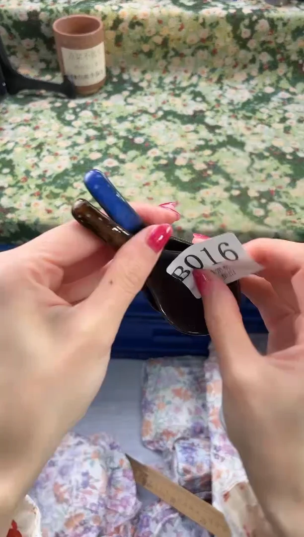 瓷片醒**点       B016