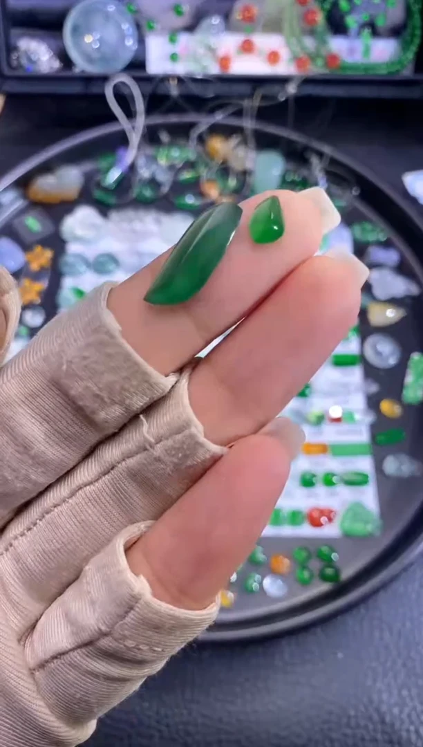 未镶嵌挂件翡翠随行