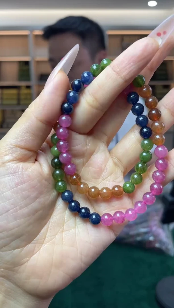 ·未镶嵌碧玺多样性发一件