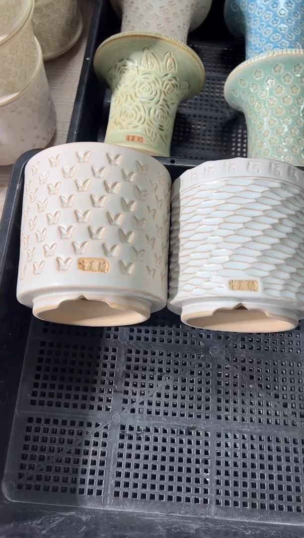 七里烧默认瑕11-9-017-2个瑕疵