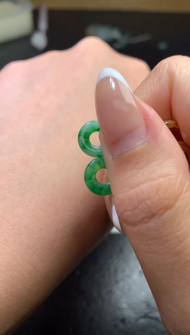 颈饰未镶嵌翡翠空**眸净货