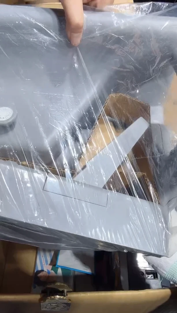 8新?*！   098中古商品，瑕疵品，不保好坏。