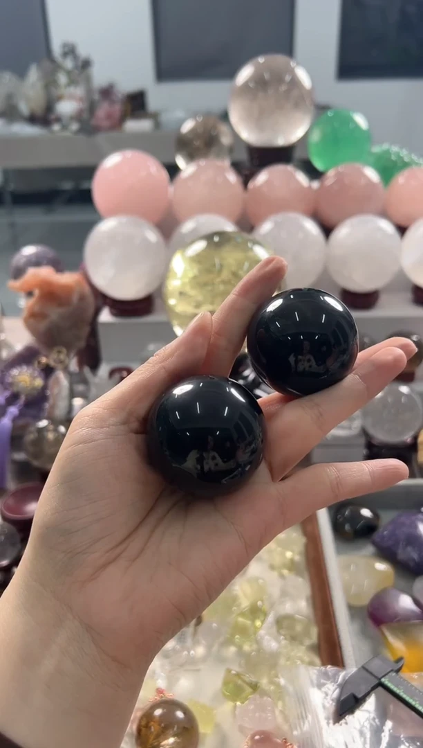 未镶嵌黑曜岩珠宝奇石M0028 约4.4cm 多样性发一