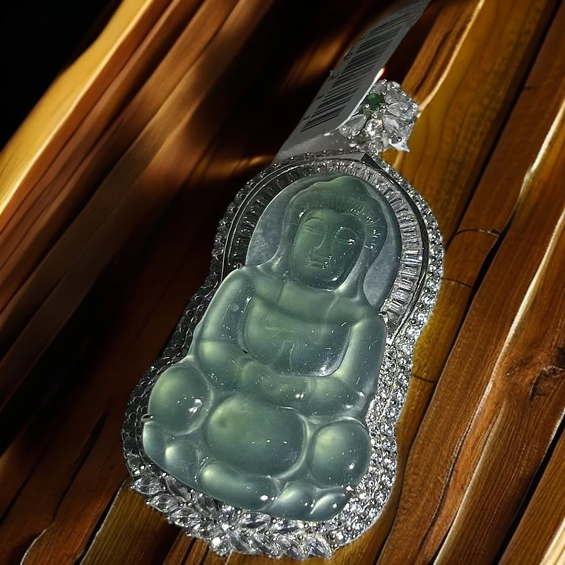 【J0211】天然A货镶嵌雕刻轻奢高冰精雕时尚宝宝种翡翠观音吊坠