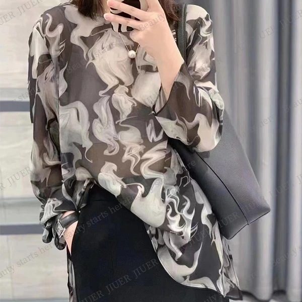 JIUER定制新款时尚百搭休闲圆领开叉圆弧下摆水墨画小衫
