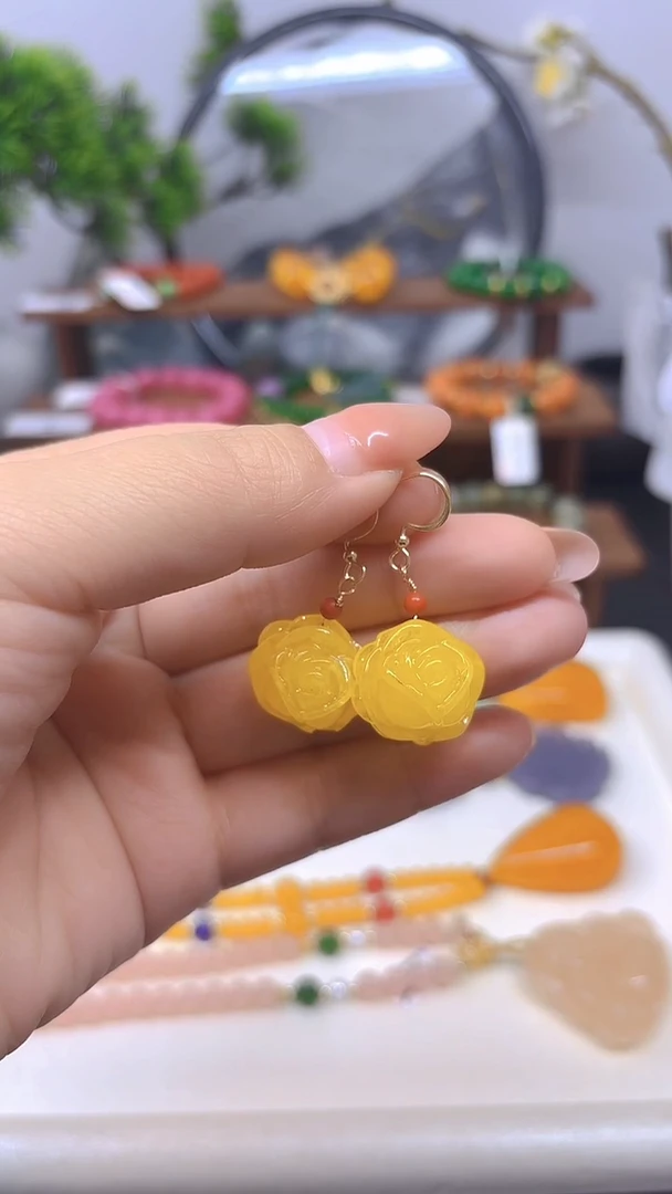 蜜蜡14K金镶嵌耳饰E480