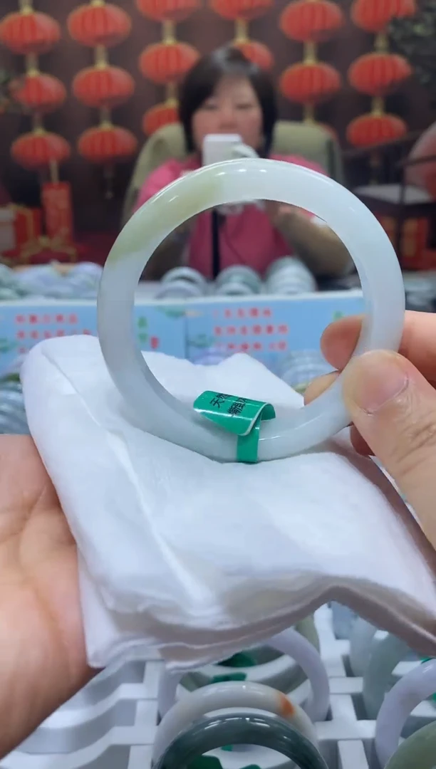 【闪购商品】翡翠手镯未镶嵌00009299